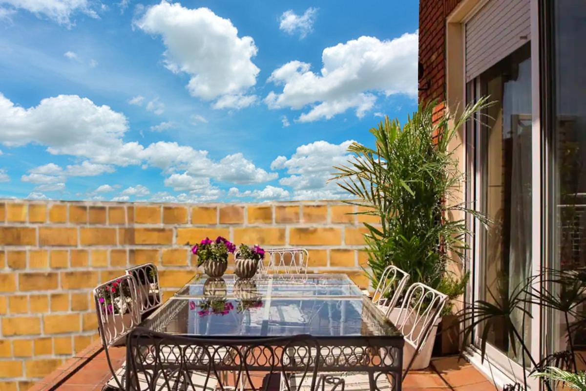 Explore The Most Exquisite West-End From A Harrods Family And Couple Home Лондон Экстерьер фото